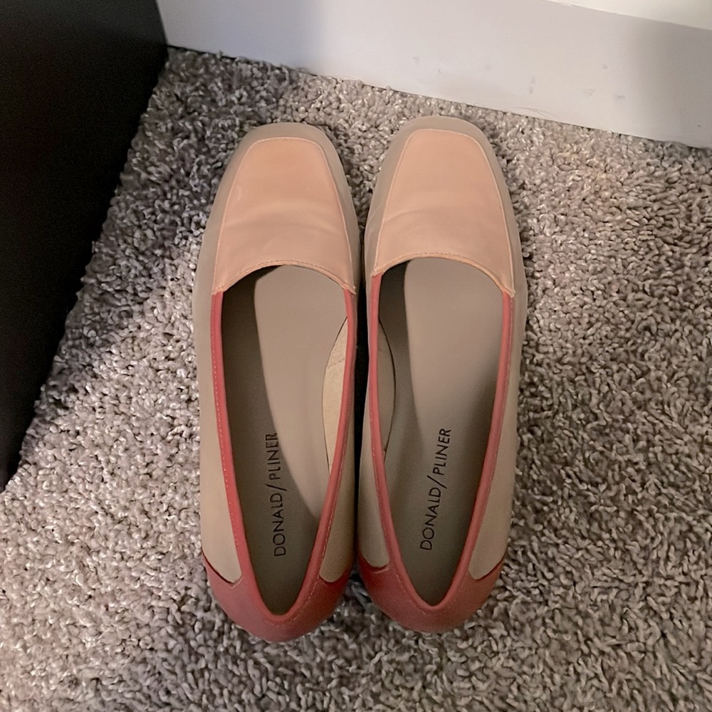 Donald Pliner Rose Deedee Leather Ballet Flat - Picture 8 of 12